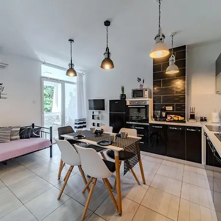 Rab Centar Apartamento Palit