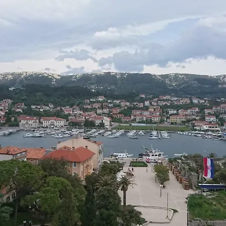 Rab Centar * Palit