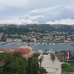 Rab Centar * Palit